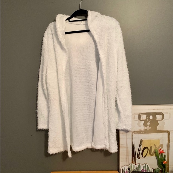 White faux fur cardigan - Picture 1 of 4